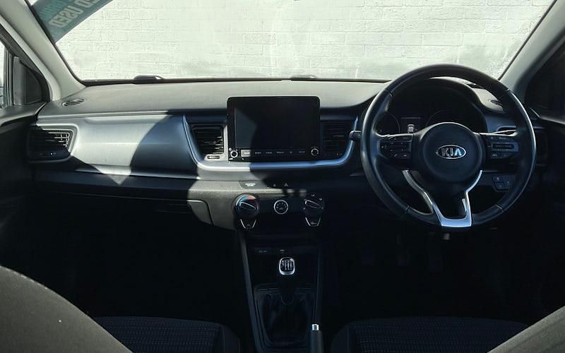 Used Kia Stonic 101 HP (74 kW) 2024 SUV