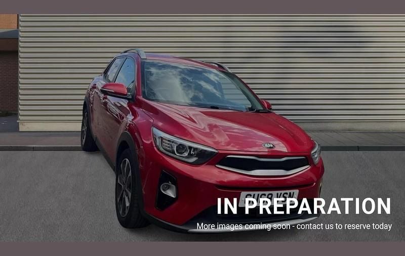Red Used 2018 Kia Stonic 3 SUV | £10,445 (Fair price) - Image 1/4