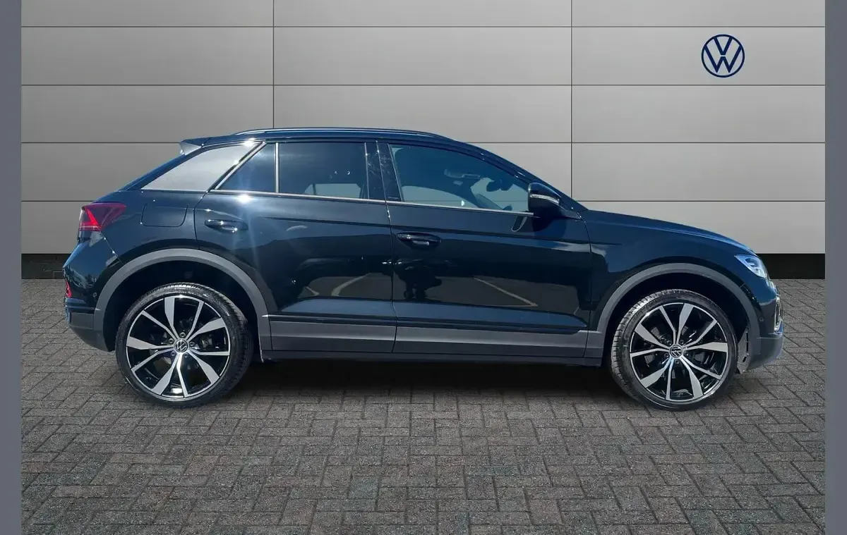 Used VW T-Roc Design 113 HP (83 kW) 2026 Black SUV