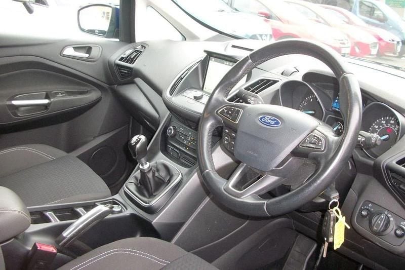 Used Ford C-MAX Zetec 125 HP (91 kW) 2017 Blue MPV