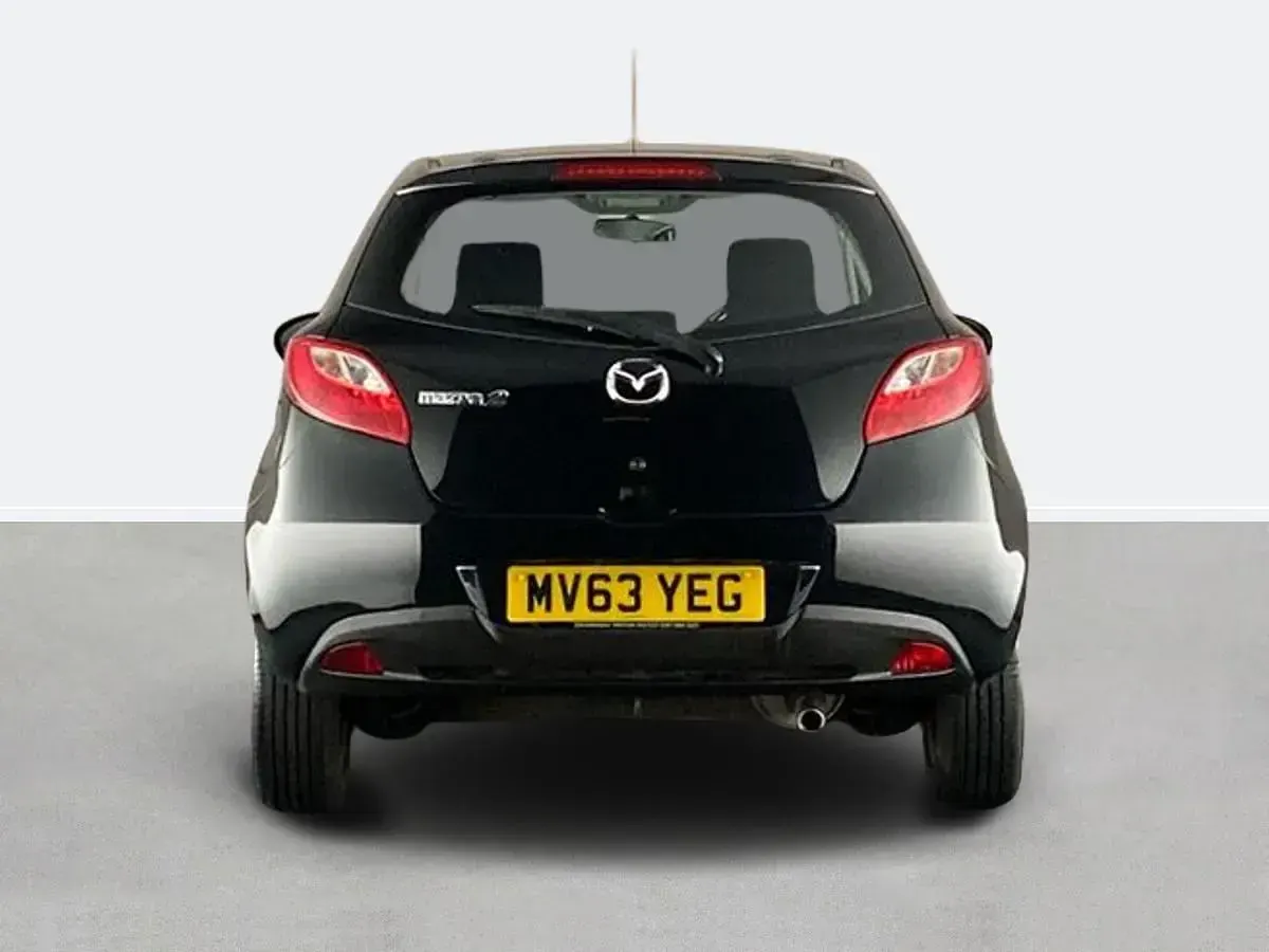 Usado Mazda 2 2013 Preto Citadino