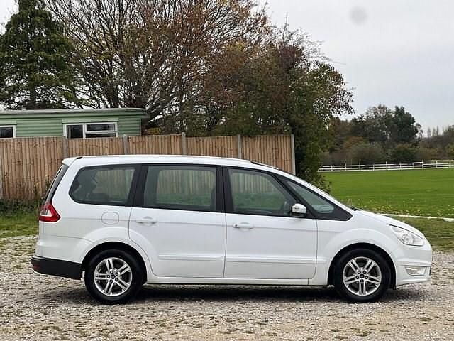 Used Ford Galaxy Zetec 140 HP (102 kW) 2011 White MPV