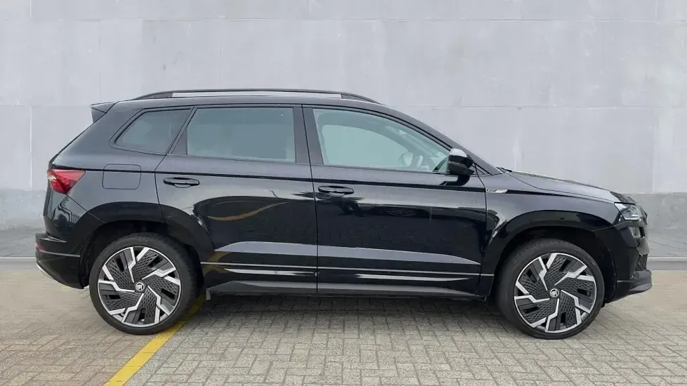 Used Skoda Karoq SportLine 150 HP (110 kW) 2024 Black magic SUV