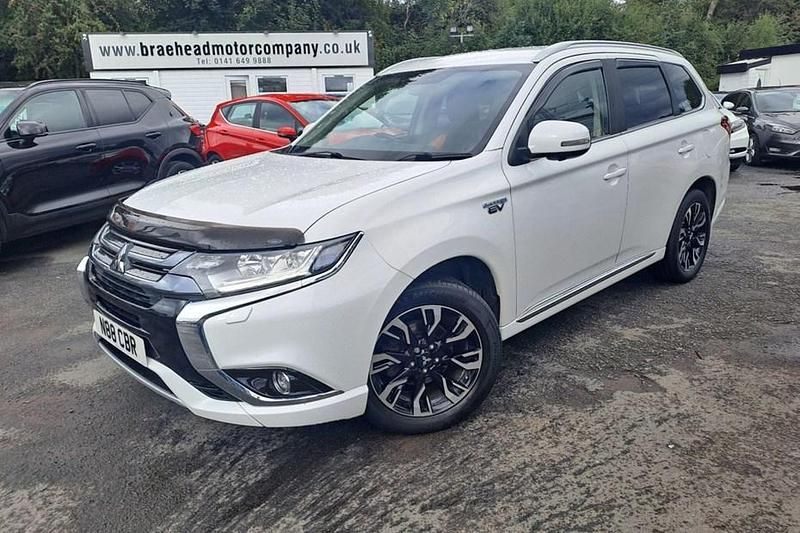 Used 2017 Mitsubishi Outlander P-HEV | £9,975 (Fair price) - Image 1/1