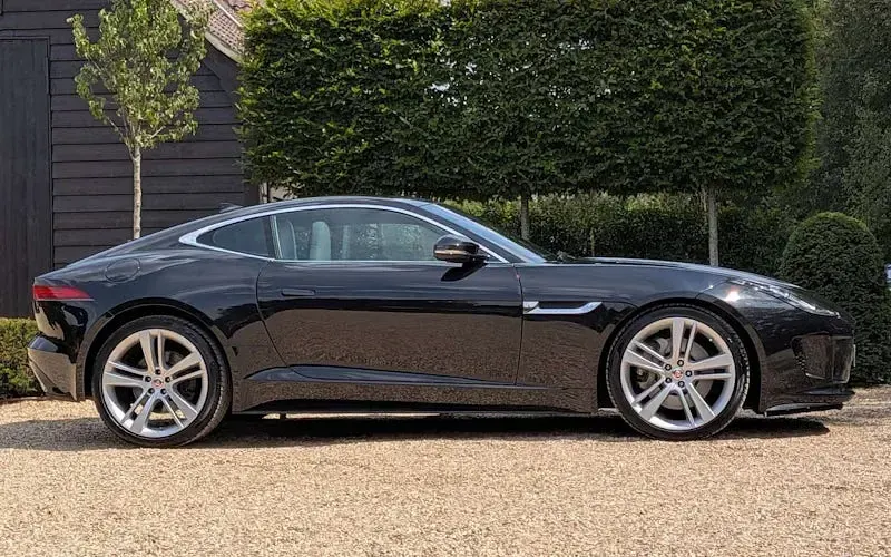 Used Jaguar F-Type Supercharged 340 HP (250 kW) 2016 Black Coupe