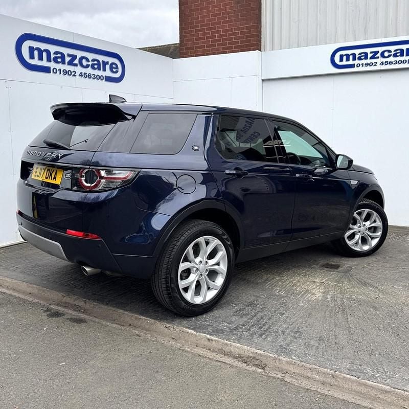 Used Land Rover Discovery Sport HSE 180 HP (132 kW) 2017 Blue SUV