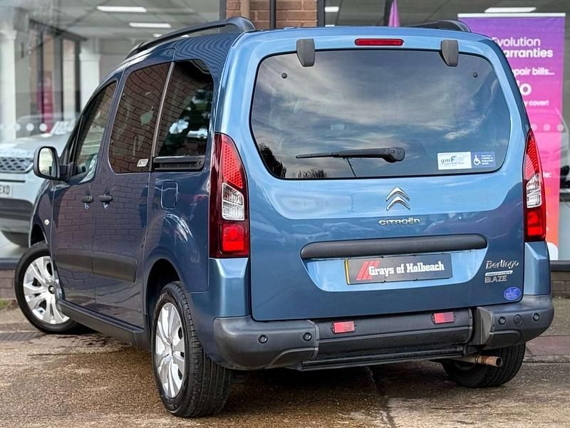 Used Citroën Berlingo XTR 90 HP (66 kW) 2014 Blue MPV