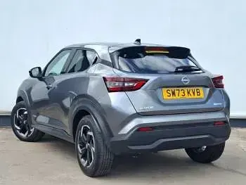 Usado Nissan Juke N-Connecta 143 CV (105 kW) 2023 Gris SUV
