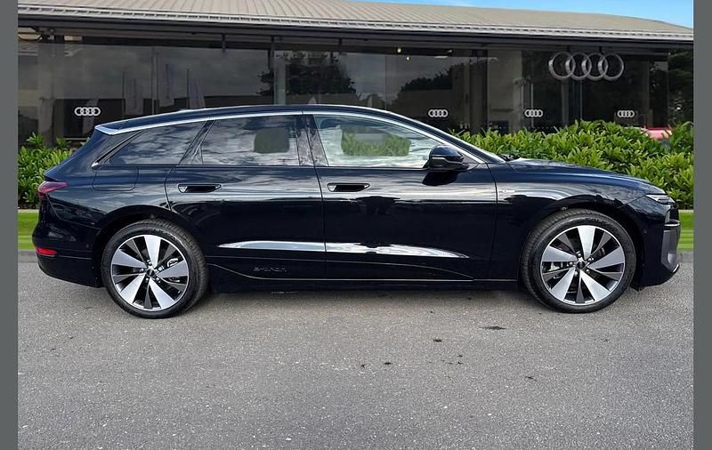 Used Audi e-tron S-Line 210 kW (286 HP) 2025 Black SUV