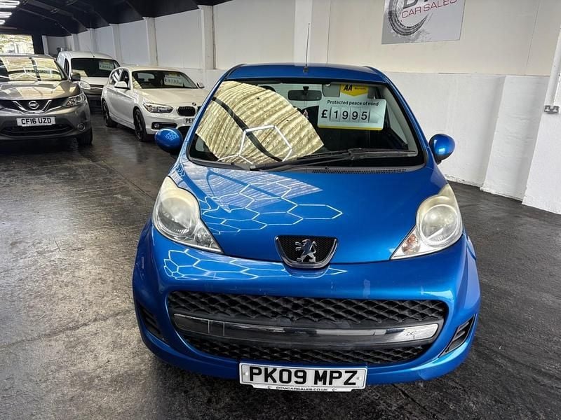 Used Peugeot 107 68 HP (50 kW) 2009 Blue Hatchback