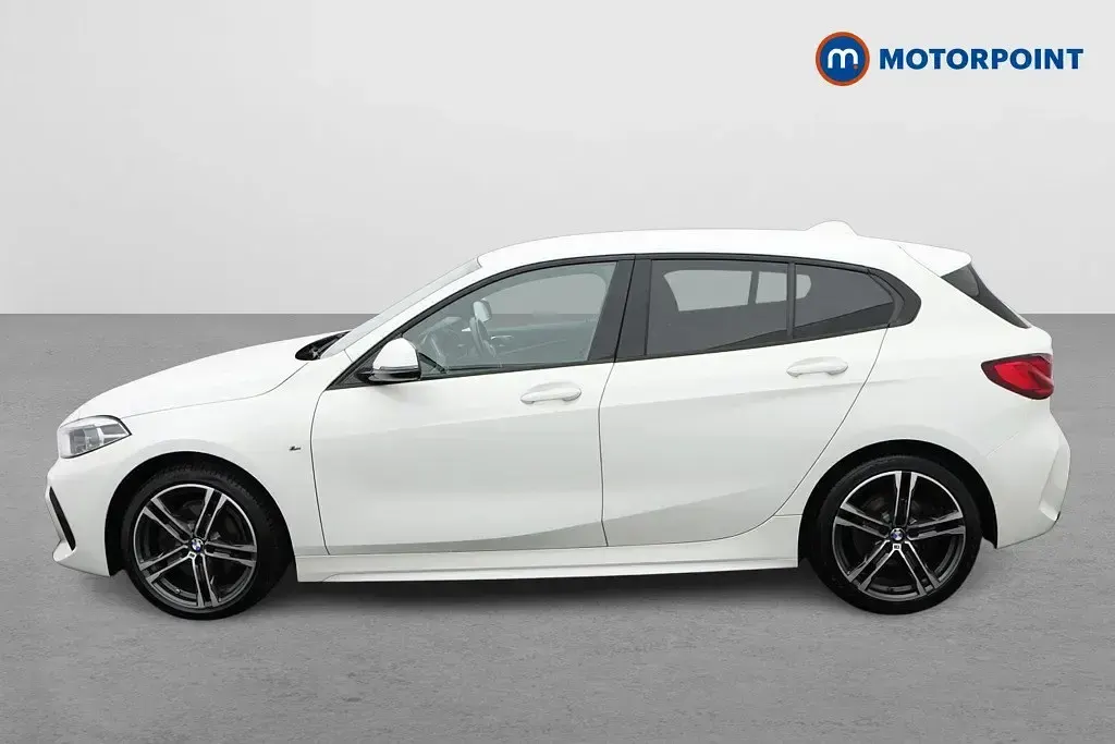 Used BMW 118 M Sport 136 HP (100 kW) 2021 White Hatchback