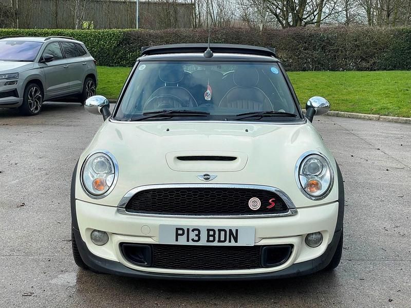 Used Mini Cooper S Cabriolet 184 HP (135 kW) 2011 White Cabriolet