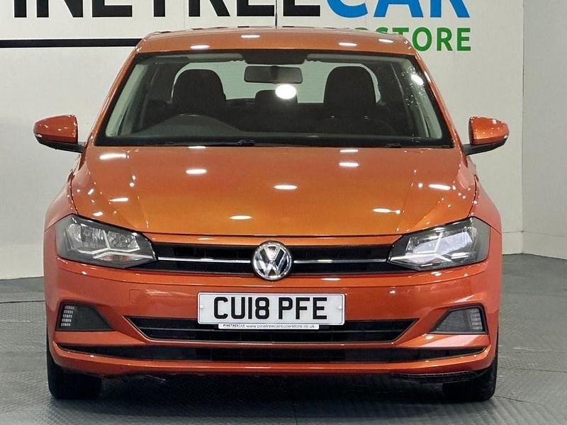Used VW Polo SE 95 HP (69 kW) 2018 Orange Hatchback