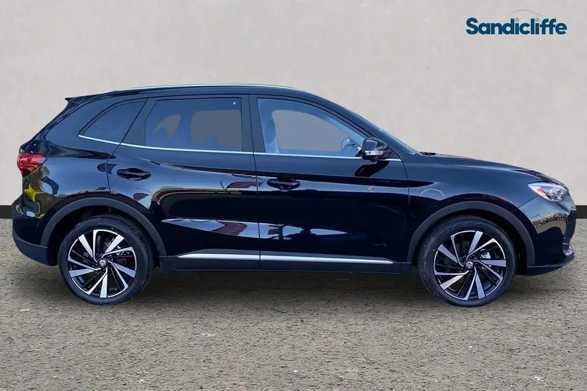 Używany MG ZS Trophy 196 KM (144 kW) 2024 Czarny SUV