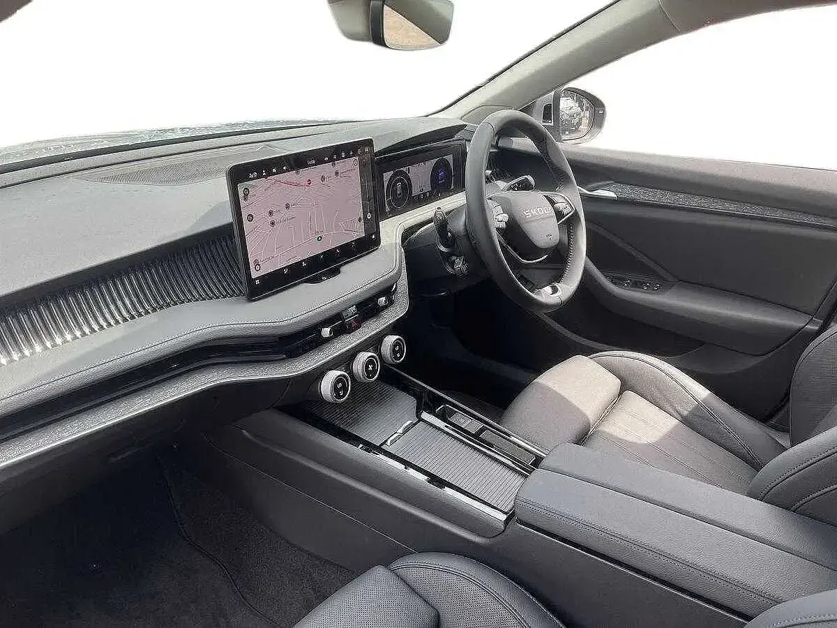 New Skoda Superb SE L 150 HP (110 kW) 2026 Pebble silver metallic Estate