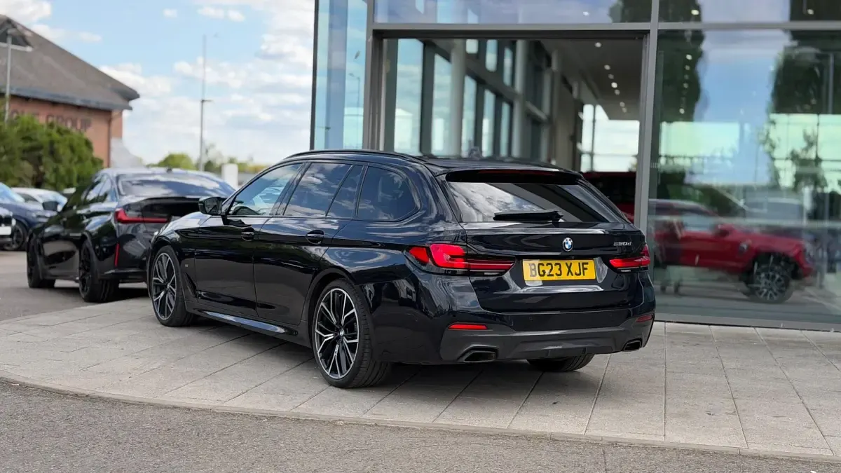Used BMW 520 M Sport 190 HP (139 kW) 2023 Black Estate