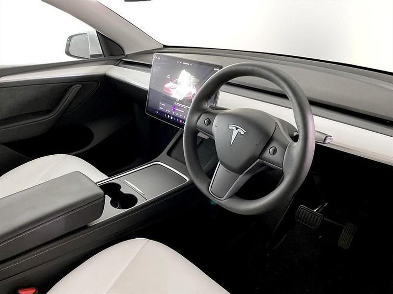 Used Tesla Model Y 282 kW (384 HP) 2023 White SUV