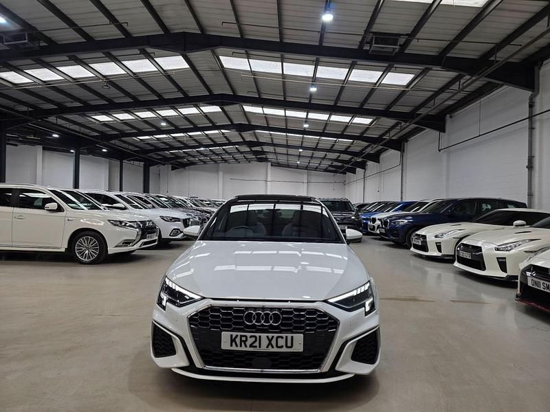 Begagnad Audi A3 Sportback e-tron S-Line 2021 Vit Halvkombi