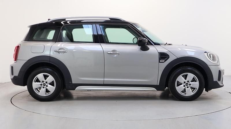 Usado Mini Cooper Countryman Classic 134 CV (98 kW) 2023 Plateado SUV