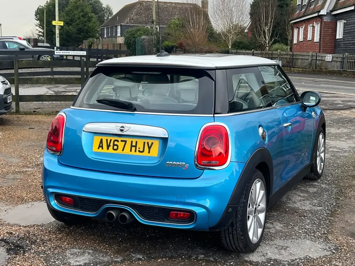 Usado Mini Cooper S Hatch 192 HP (141 kW) 2017 Azul Citadino