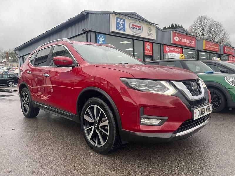Red Used 2019 Nissan X-Trail Tekna SUV | £12,990 (Good price) - Image 1/4