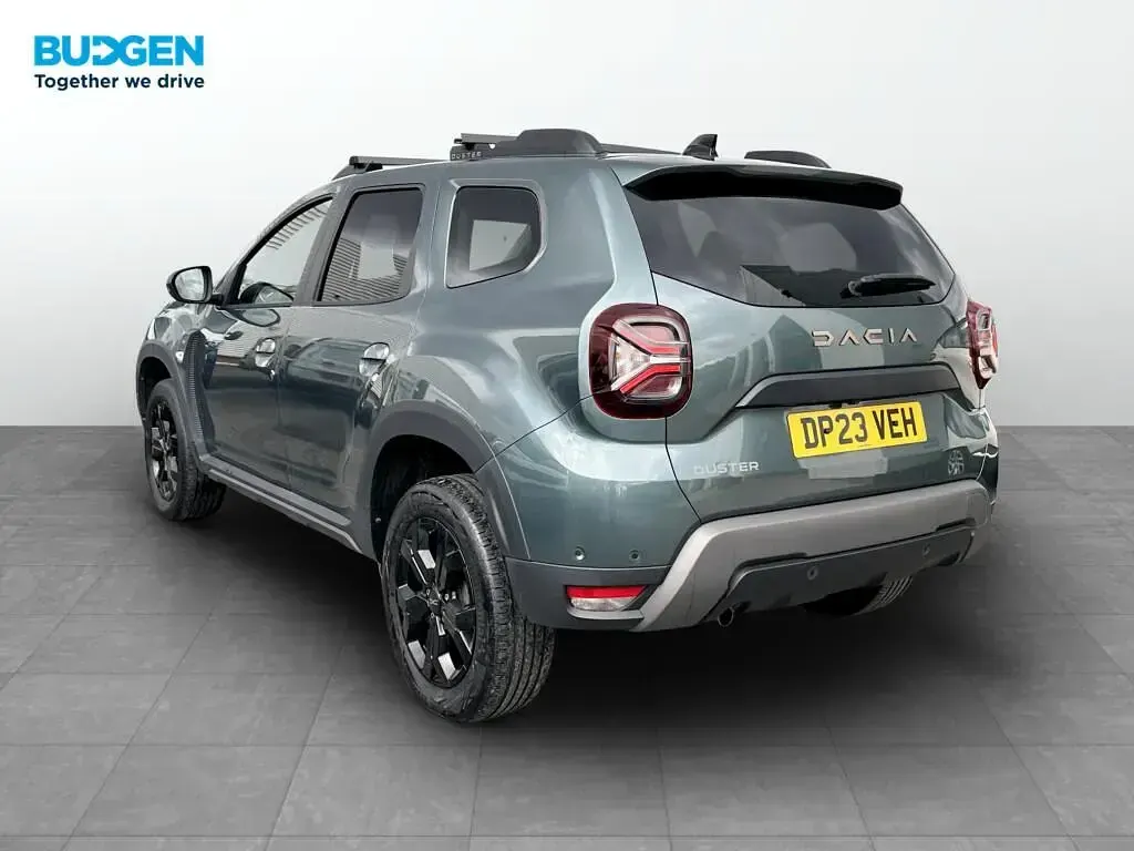 Used Dacia Duster Extreme 90 HP (66 kW) 2023 Green SUV
