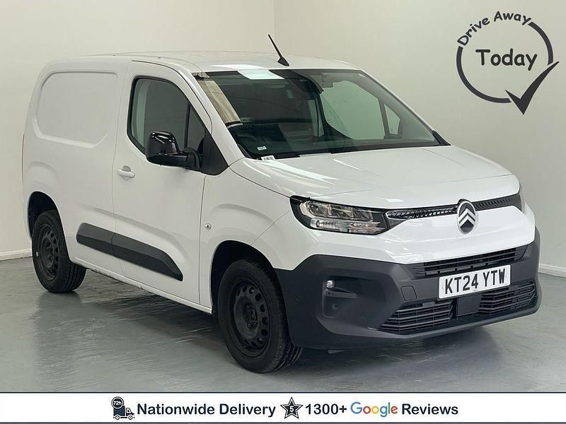 White Used 2024 Citroën Berlingo MPV | £15,250 (Fair price) - Image 1/4