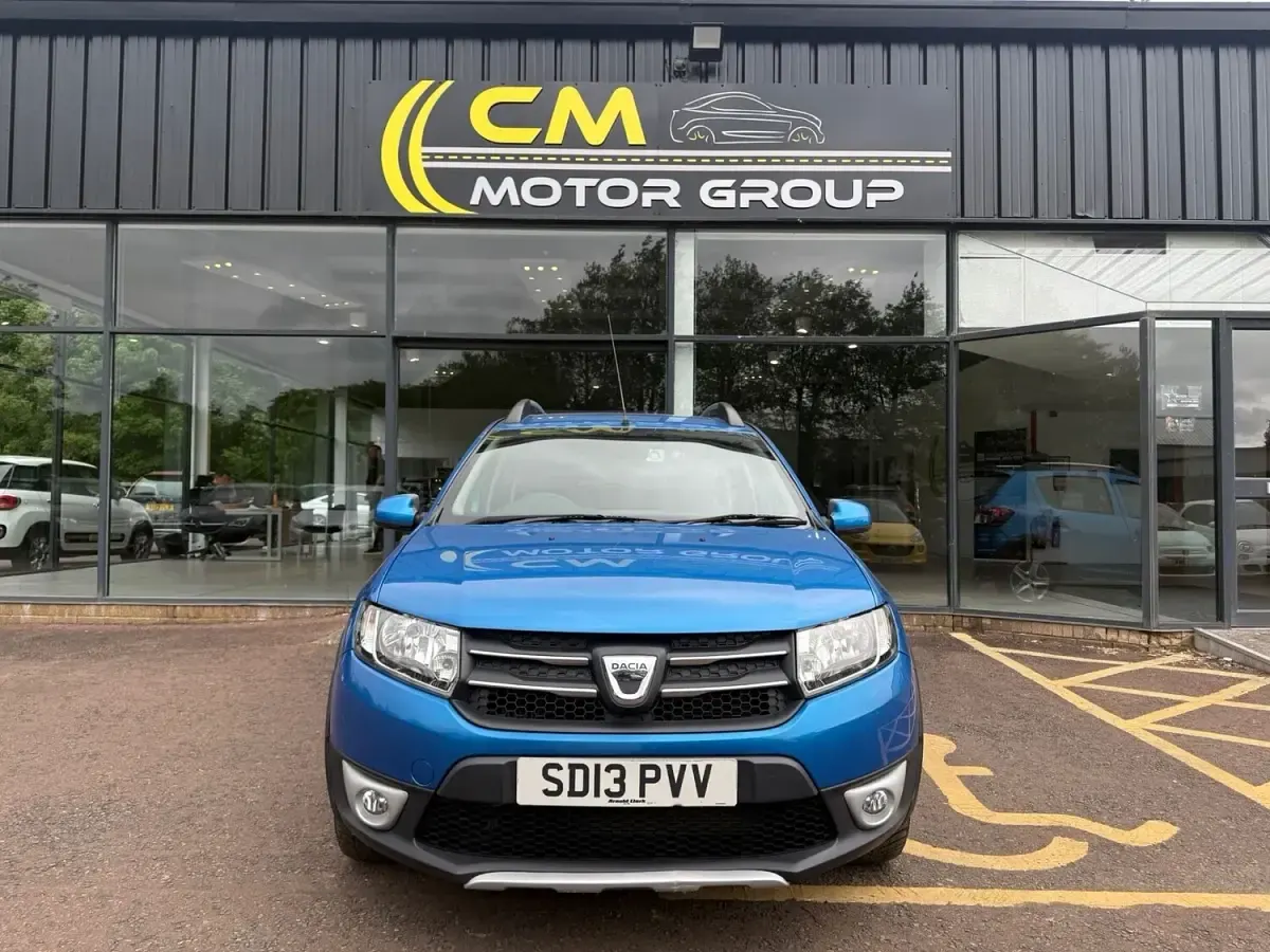 Used Dacia Sandero Lauréate 90 HP (66 kW) 2013 Blue Hatchback