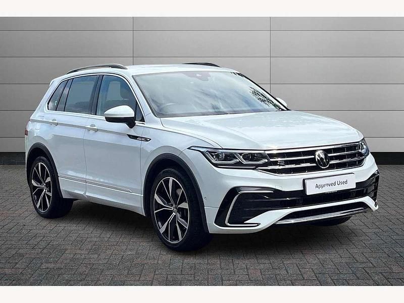 White Used 2023 VW Tiguan R-line SUV | £28,990 (Fair price) - Image 1/4