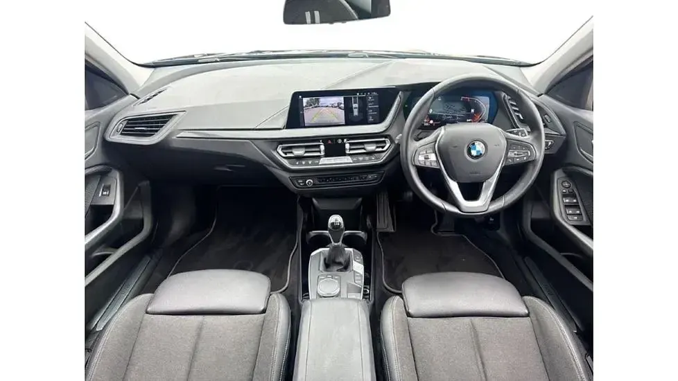 Used BMW 116 Sport Line 116 HP (85 kW) 2022 Black Hatchback