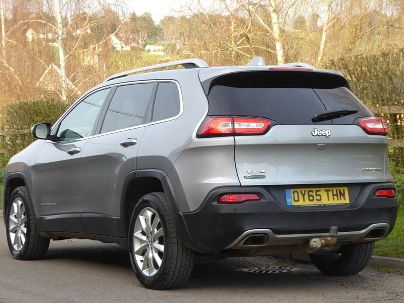 Used Jeep Cherokee Limited 200 HP (147 kW) 2015 Grey SUV