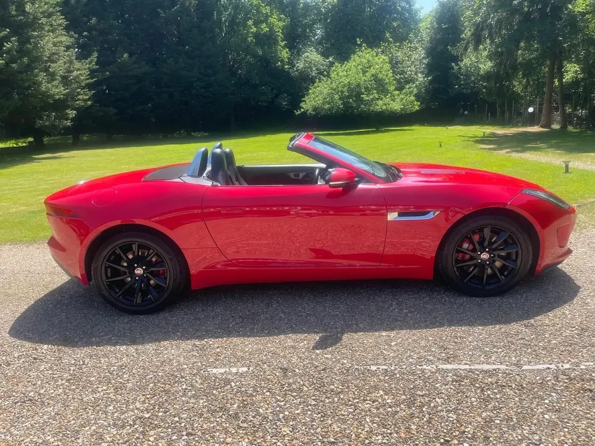 Used Jaguar F-Type Supercharged 380 HP (279 kW) 2014 Red Cabriolet