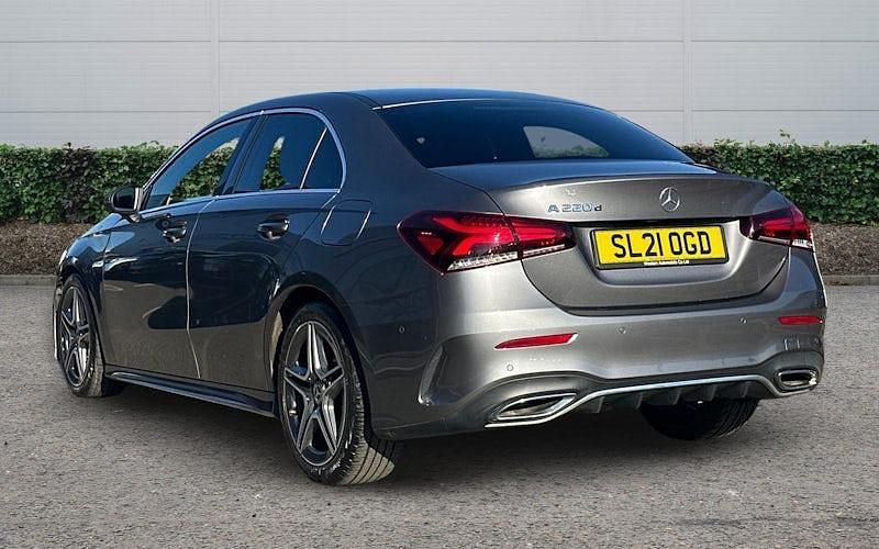 Usado Mercedes A220 Executive 190 HP (139 kW) 2020 Cinzento Sedan