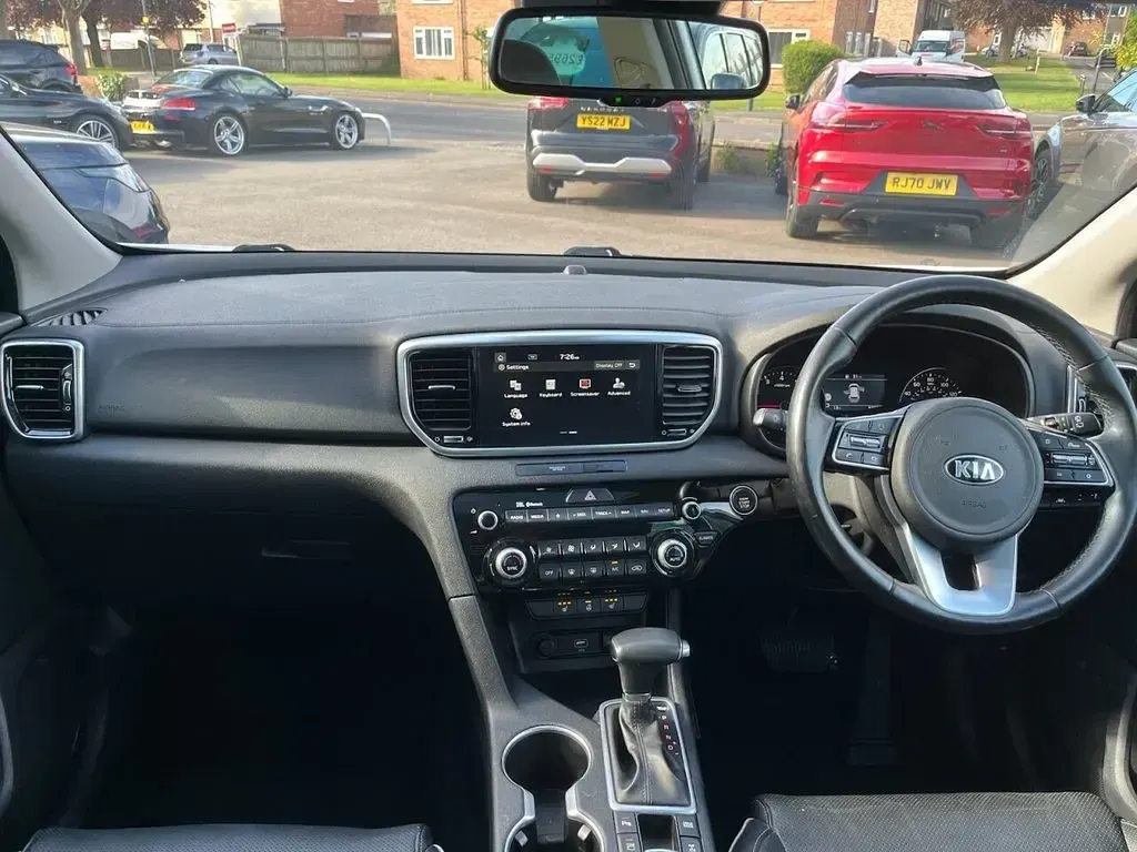 Used Kia Sportage 177 HP (130 kW) 2019 White SUV