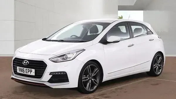 Used Hyundai i30 Turbo 2016 White Hatchback