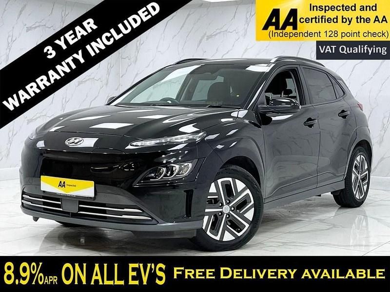 Black Used 2022 Hyundai Kona Premium SUV | £13,295 (Fair price) - Image 1/2
