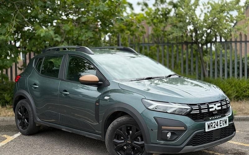 Used 2024 Dacia Sandero Extreme Hatchback | £14,000 (Good price) - Image 1/4