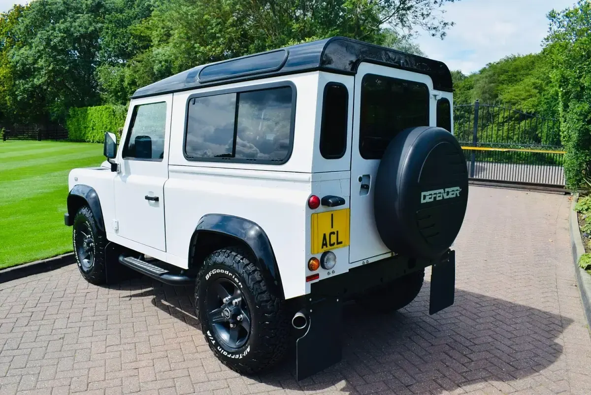 Used Land Rover Defender 2015 White Estate