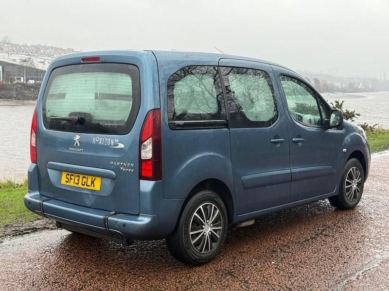 Gebraucht Peugeot Partner Tepee S 92 PS (67 kW) 2013 Blau Van / Kleinbus
