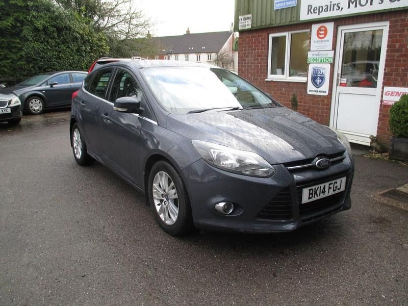Used Ford Focus Titanium 2014 Grey Hatchback