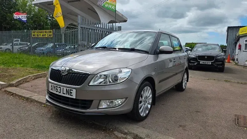 Used Skoda Fabia Elegance 105 HP (77 kW) 2013 Beige Hatchback