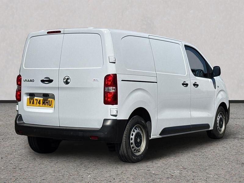 Second-hand Vauxhall Vivaro 2025 Alb Monovolum
