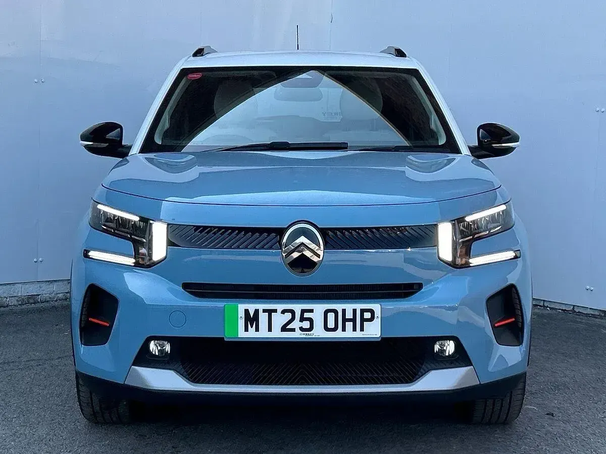 Used Citroën e-C3 83 kW (113 HP) 2025 Blue Hatchback