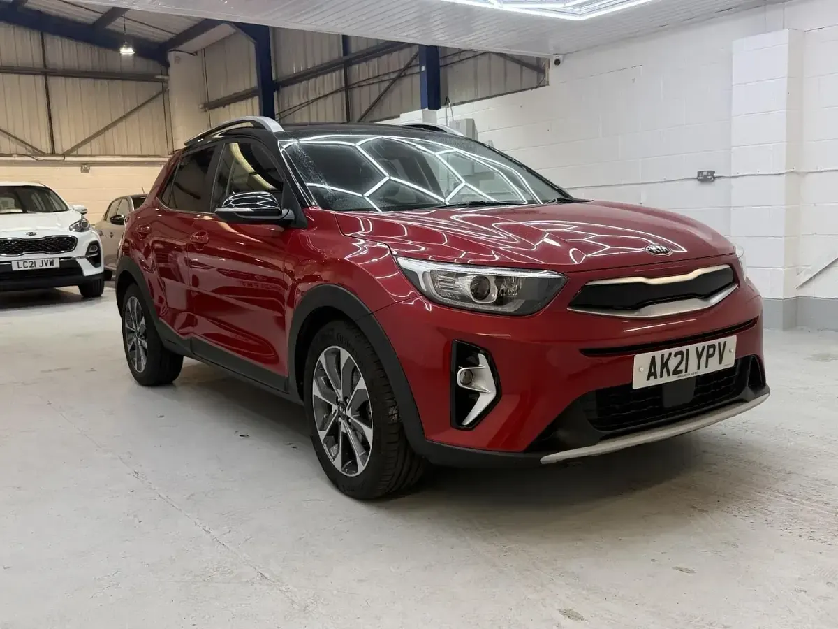 Used Kia Stonic 118 HP (86 kW) 2021 Red SUV