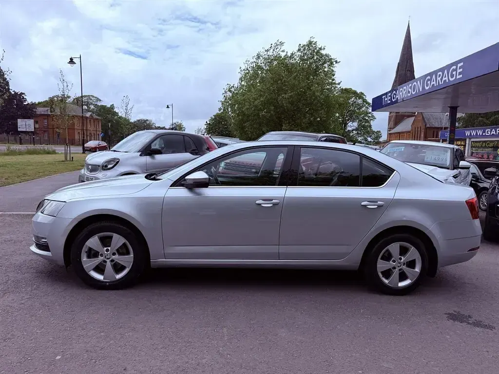 Used Skoda Octavia SE Technology 115 HP (84 kW) 2019 Silver Hatchback