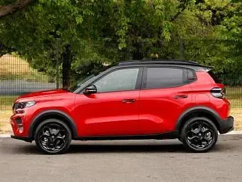 New Citroën C3 101 HP (74 kW) 2026 Premium metallic  elixir red SUV