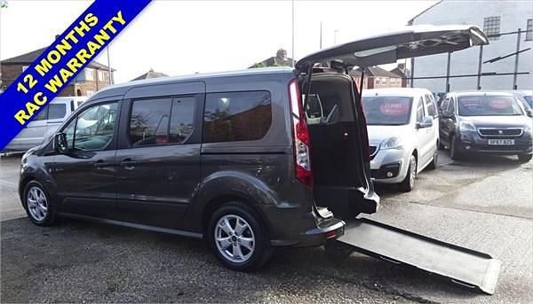 Grey Used 2017 Ford Tourneo Titanium MPV | £12,995 (Fair price) - Image 1/1