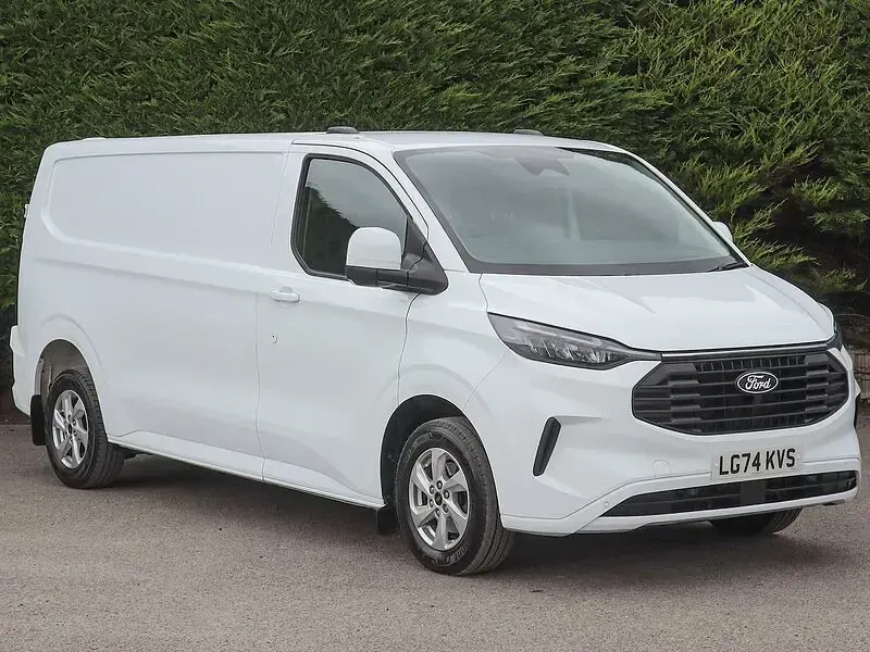 Used Ford Transit Custom Limited 136 HP (100 kW) 2024 White Van