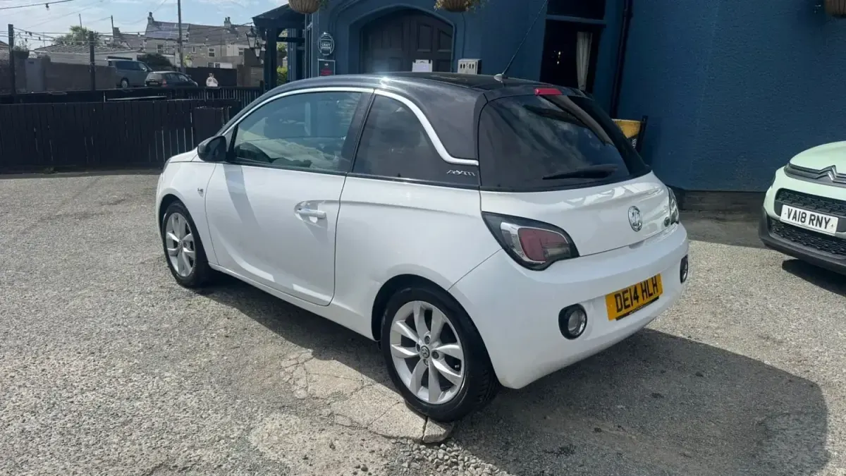 Begagnad Vauxhall Adam Jam 2014 Vit Halvkombi