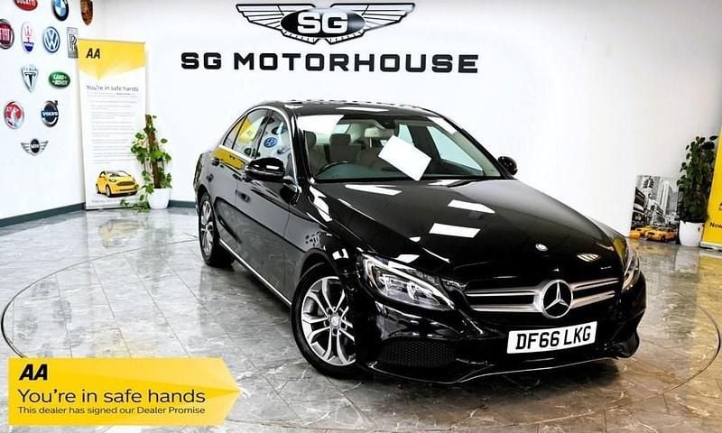Used Mercedes C200 136 HP (100 kW) 2016 Black Sedan